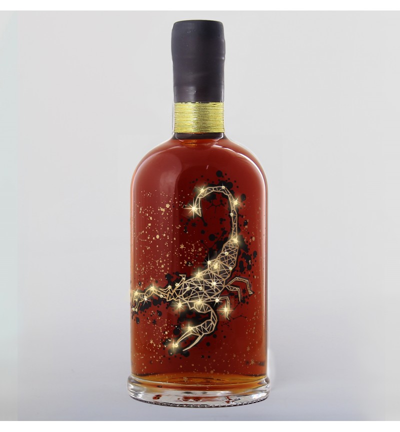Бутылка "Скорпион" со стразами Сваровски с Braastad VSOP в подарочной упаковке